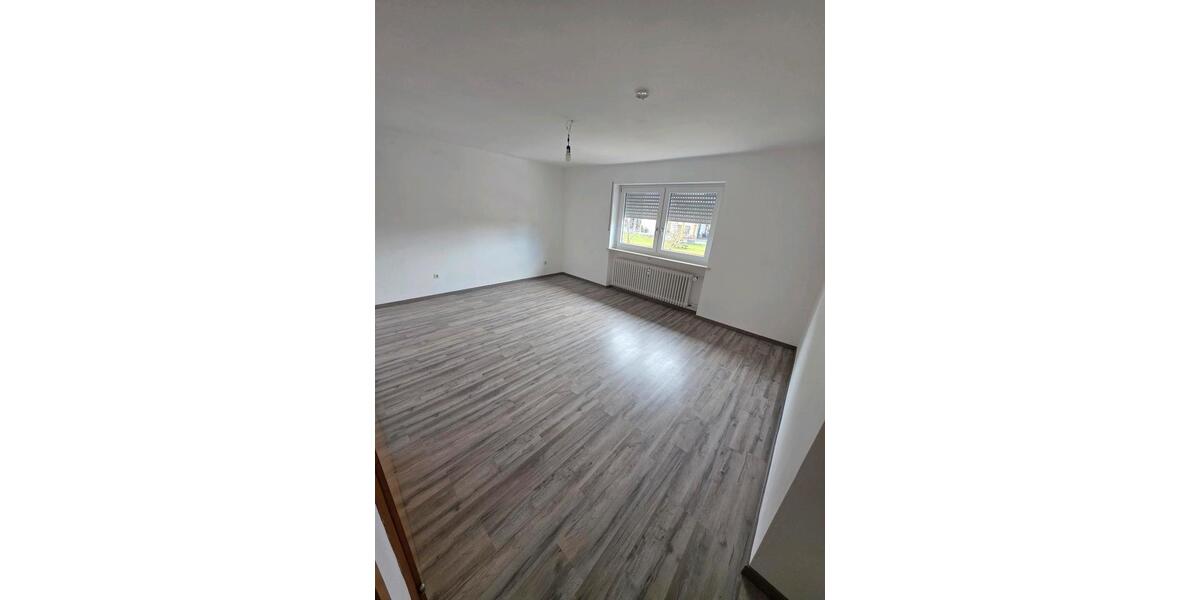 Etagenwohnung Langdorf - 3.5 Zimmer, 120 m&sup2;, 850&euro; | Angebot:26039848