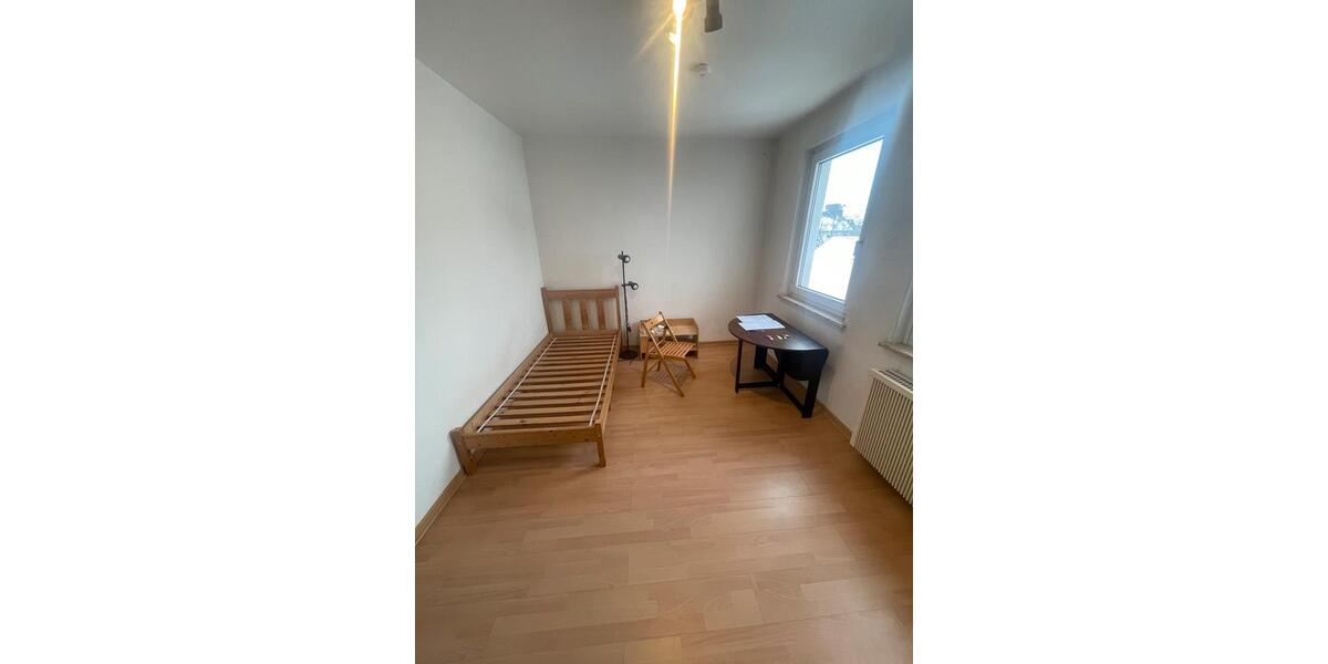 Etagenwohnung Hannover Vahrenwald-List - 1 Zimmer, 20 m&sup2;, 550&euro; | Angebot:24737793