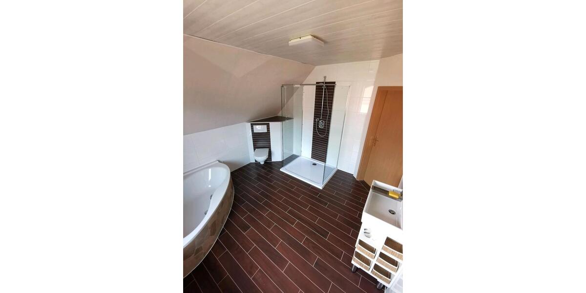 Dachgeschoßwohnung Bunde - 2 Zimmer, 90 m&sup2;, 649&euro; | Angebot:24533894