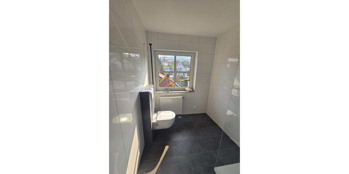 Etagenwohnung Triefenstein - 4 Zimmer, 90 m&sup2;, 1.090&euro; | Angebot:25614767