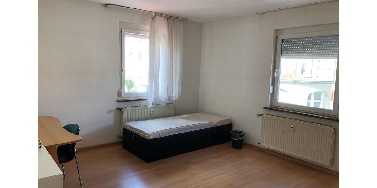 Wohnen auf Zeit Esslingen am Neckar Pliensauvorstadt - 11 Zimmer, 87 m&sup2;, 305&euro; | Angebot:26386834