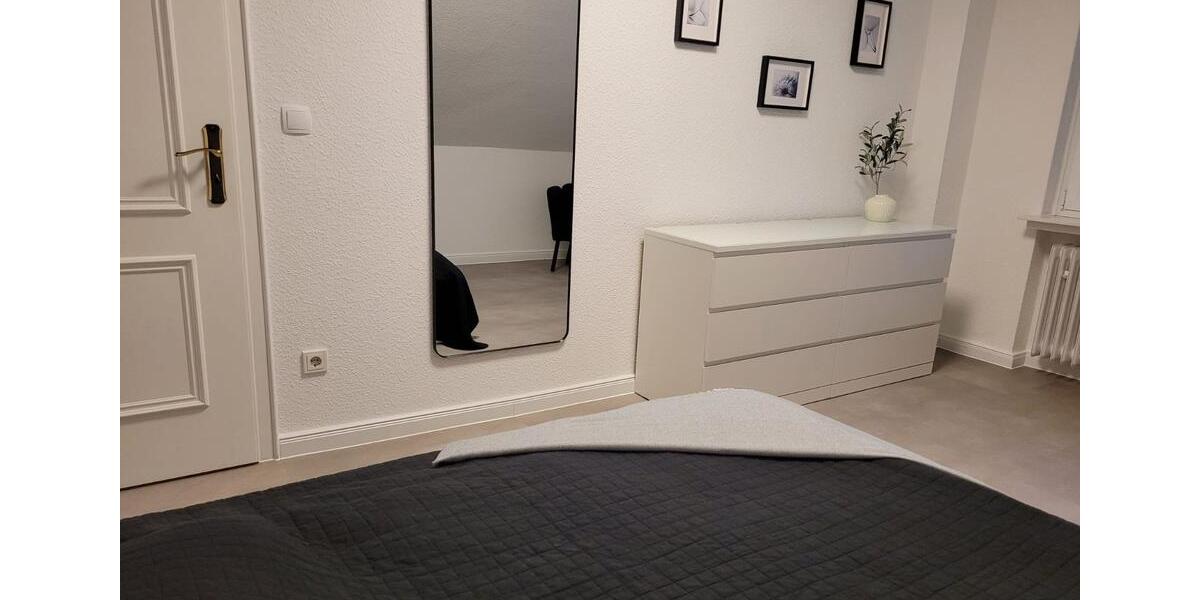 Wohnen auf Zeit Schloß Holte-Stukenbrock Stukenbrock - 4 Zimmer, 120 m&sup2;, 16&euro; | Angebot:23762368