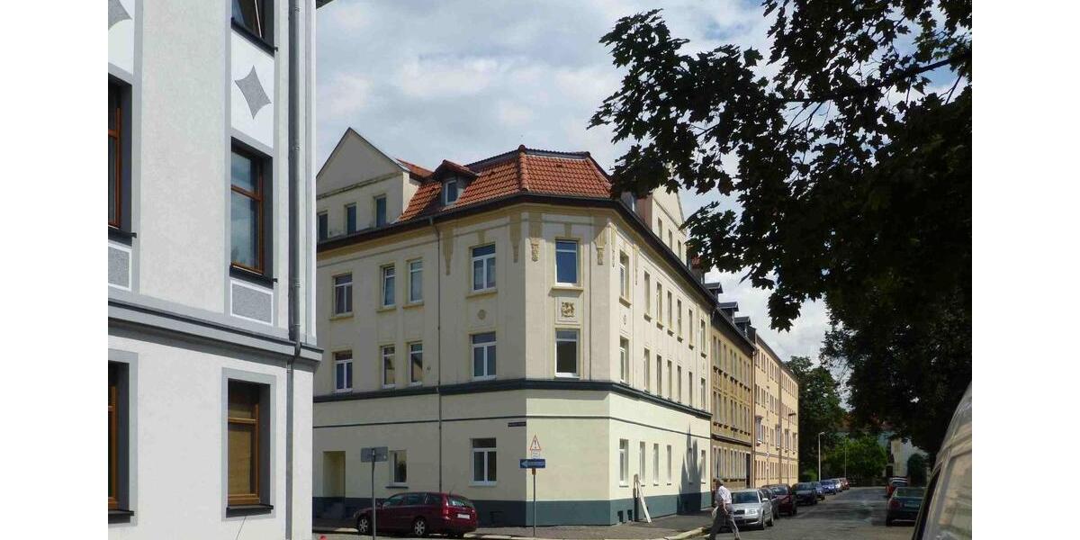 Erdgeschoßwohnung Gera Alt-Taubenpreskeln - 4 Zimmer, 105 m&sup2;, 600&euro; | Angebot:25959372