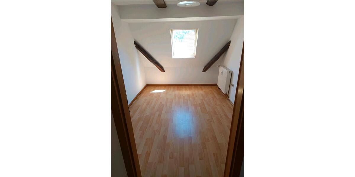 Etagenwohnung Rottenburg am Neckar - 1 Zimmer, 115 m&sup2;, 1.300&euro; | Angebot:26511590