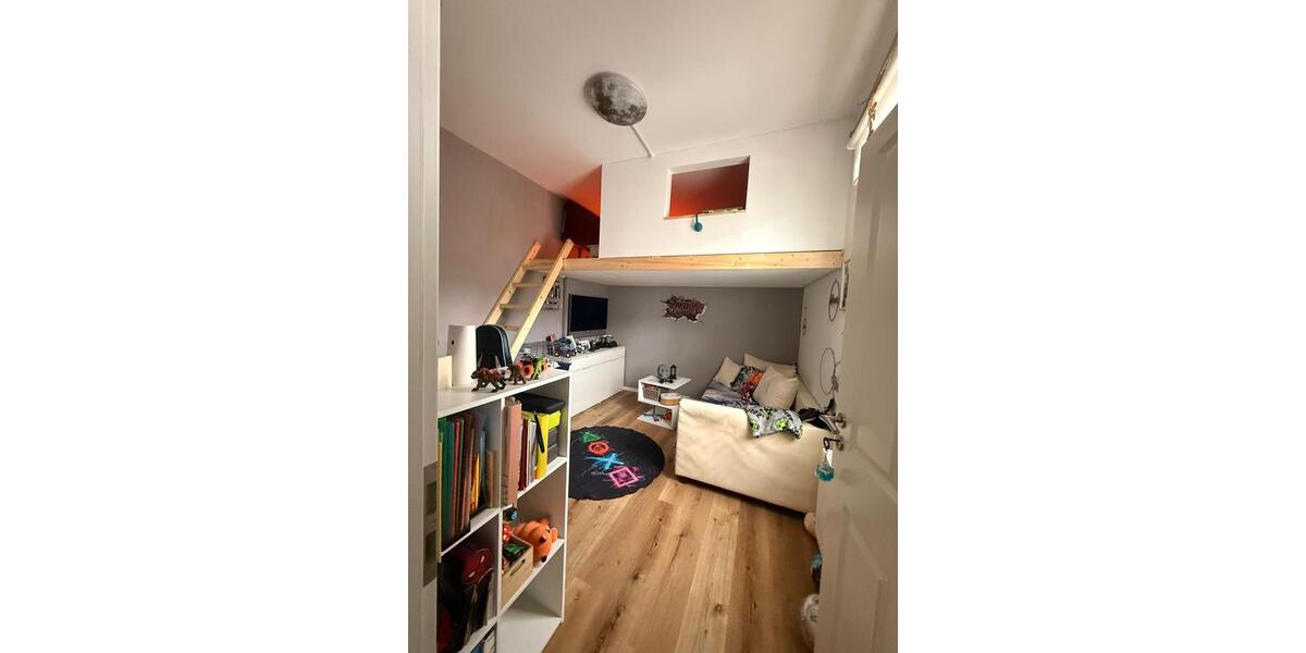 Etagenwohnung Sonneberg - 4 Zimmer, 100 m&sup2;, 750&euro; | Angebot:25710801