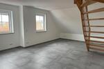 Dachgeschoßwohnung Rentweinsdorf - 2 Zimmer, 50 m&sup2;, 610&euro; | Angebot:24755476