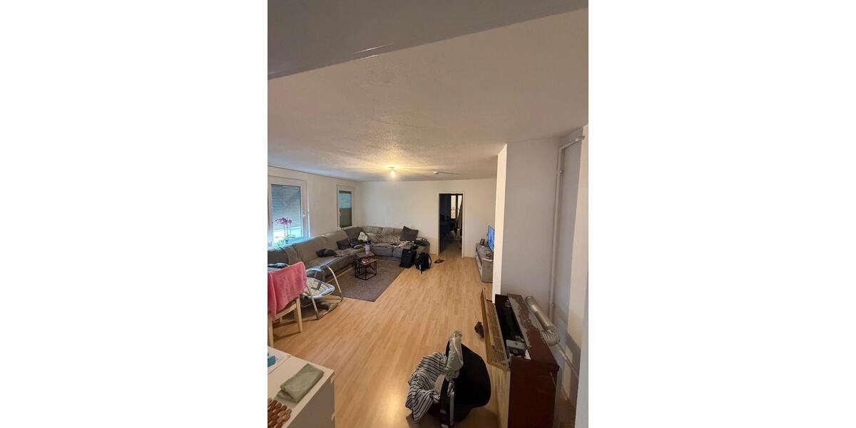 Etagenwohnung Schorndorf - 3 Zimmer, 75 m&sup2;, 880&euro; | Angebot:24627414