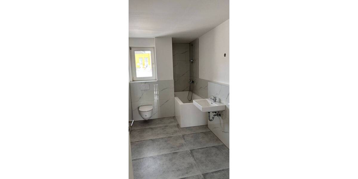 Etagenwohnung Offenbach am Main - 2 Zimmer, 65 m&sup2;, 1.250&euro; | Angebot:26596090