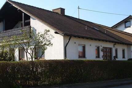 Haus zum Mieten in Mehlingen 1.960 € 230 m² 6 zimmer