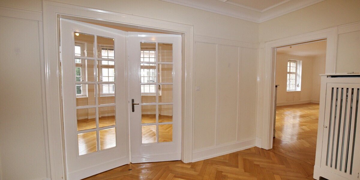 *** Altbauetage mit 210m² im Stadtzentrum *** 6 zimmer