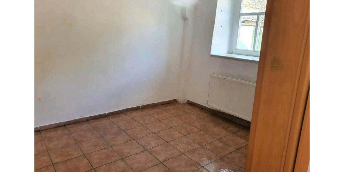 Erdgeschoßwohnung Freiberg - 3 Zimmer, 85 m&sup2;, 555&euro; | Angebot:25812311