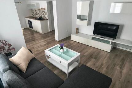 Haus Pressig - 4 Zimmer, 150 m&sup2;, 900&euro; | Angebot:27614295