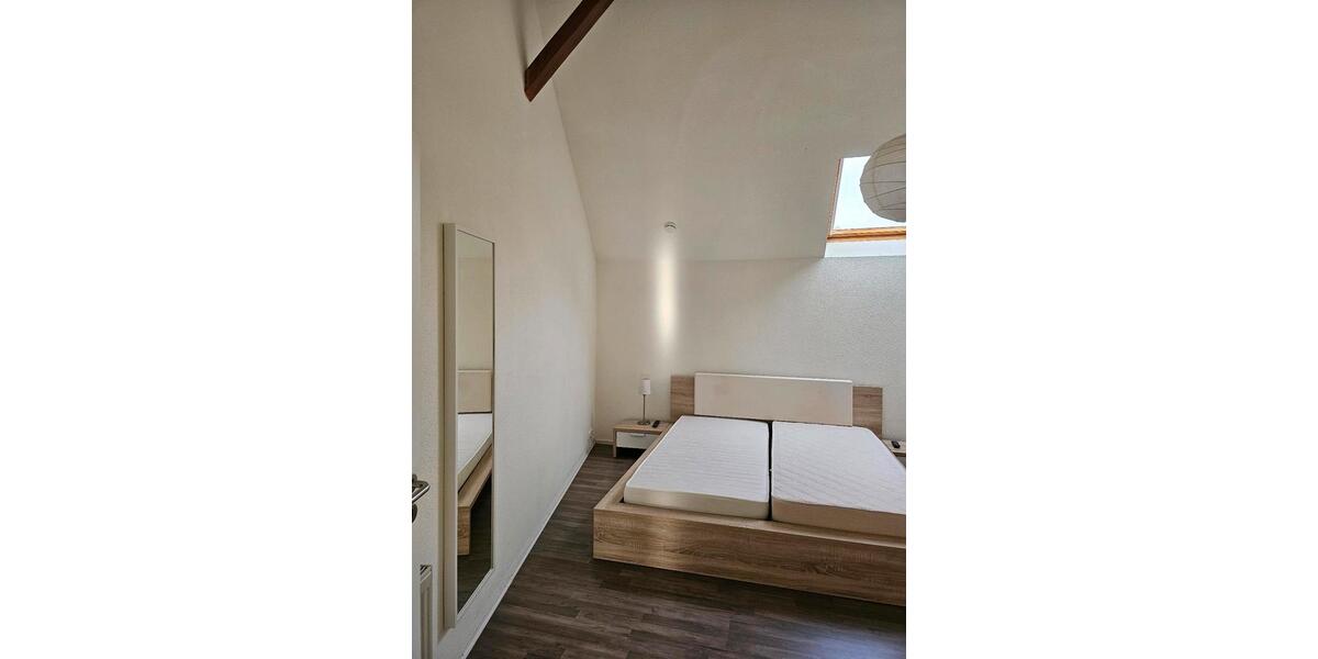 Dachgeschoßwohnung Mommenheim - 2.5 Zimmer, 85 m&sup2;, 850&euro; | Angebot:24560513