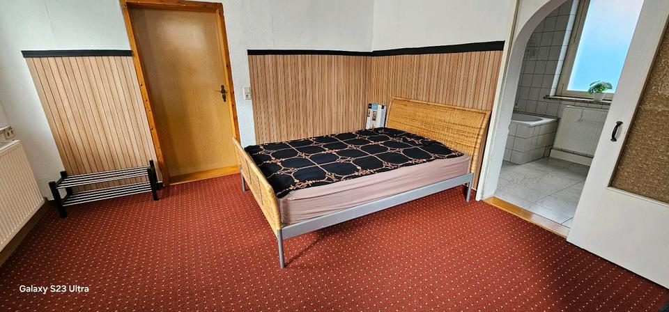 Wohnen auf Zeit Netzschkau - 1 Zimmer, 24 m&sup2;, 25&euro; | Angebot:25990789
