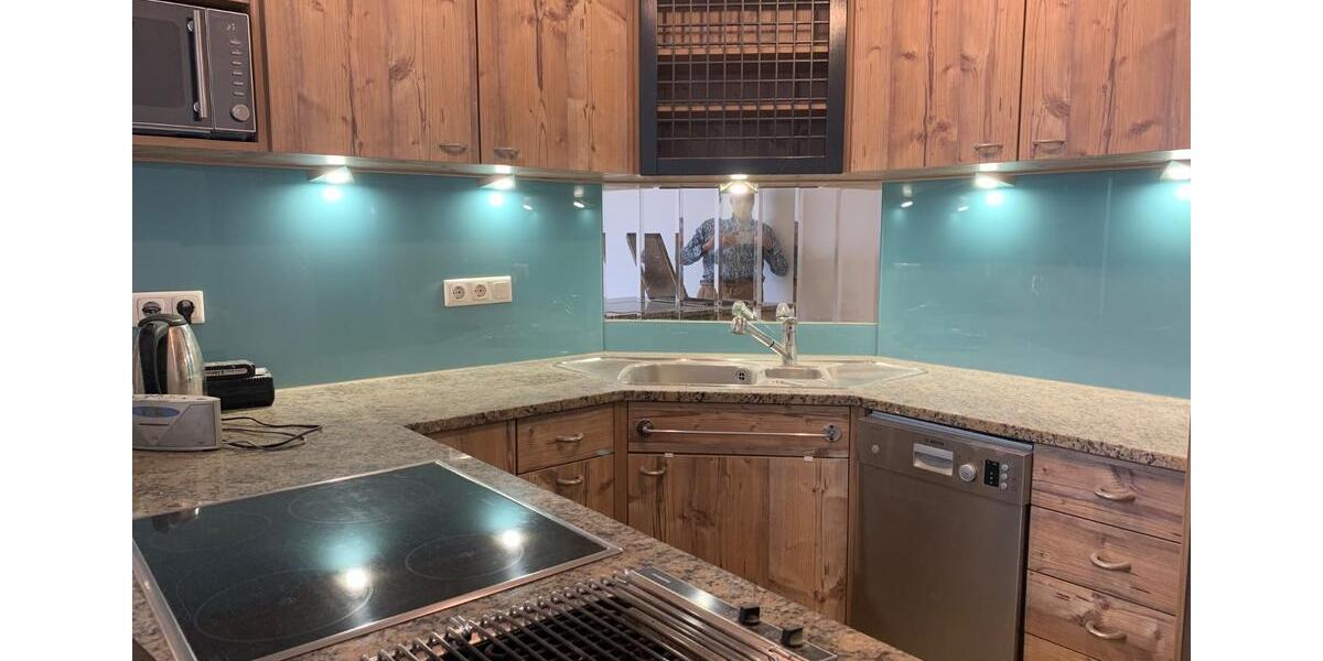 stylische Wohnung 1-2-3 Geschoss - Parkflächen ev Garten 5 zimmer