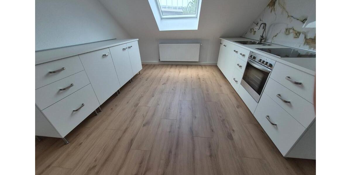 Dachgeschoßwohnung Völklingen - 5 Zimmer, 75 m&sup2;, 720&euro; | Angebot:26551291