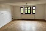 Dachgeschoßwohnung Lohfelden - 4 Zimmer, 93 m&sup2;, 930&euro; | Angebot:26663716