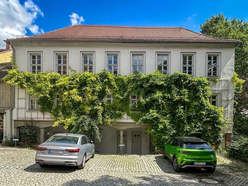 Ihr neues Zuhause direkt vor den Toren des weltberühmten Naumburger Doms!