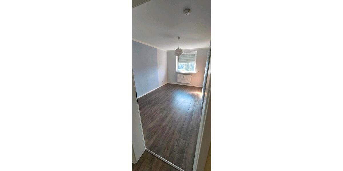 Etagenwohnung Wertheim - 4 Zimmer, 97 m&sup2;, 850&euro; | Angebot:26546709
