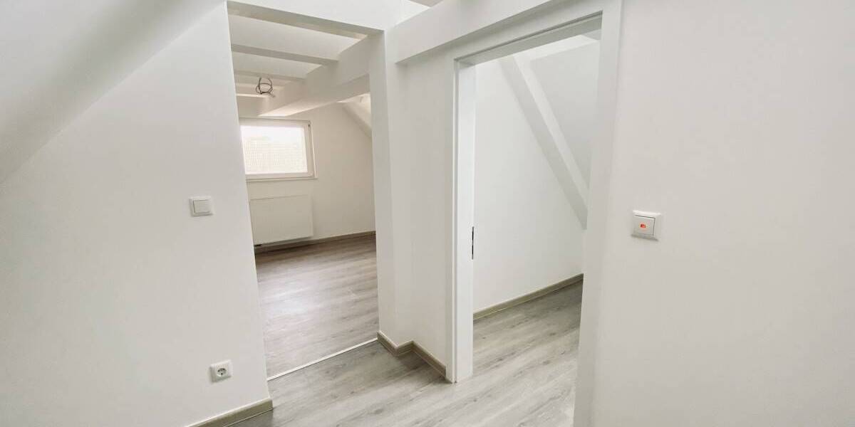 Einfamilienhaus Gründau / Niedergründau Niedergründau - 5 Zimmer, 100 m&sup2;, 1.100&euro; | Angebot:26105543