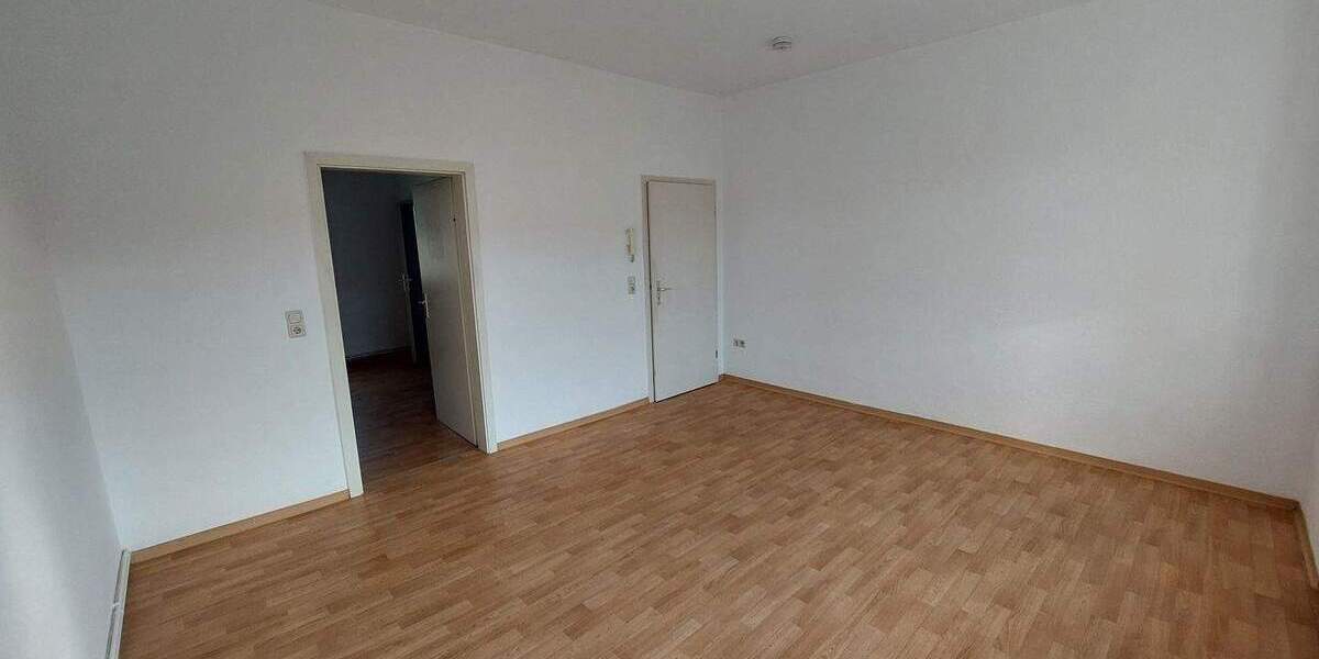 Etagenwohnung Roßwein - 2 Zimmer, 38 m&sup2;, 235&euro; | Angebot:25799476