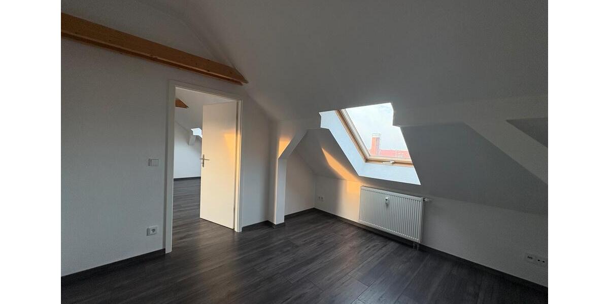 Etagenwohnung Erfurt Johannesplatz - 3 Zimmer, 108 m&sup2;, 864&euro; | Angebot:25868163