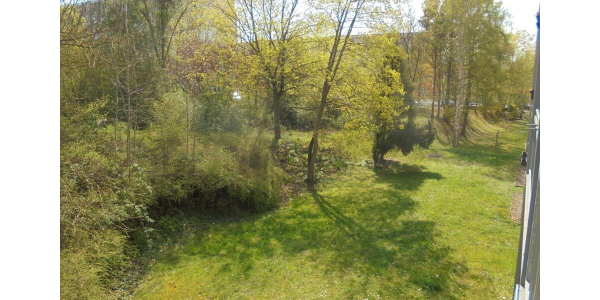 Etagenwohnung Saalfeld (Saale) - 2 Zimmer, 61 m&sup2;, 391&euro; | Angebot:26476627