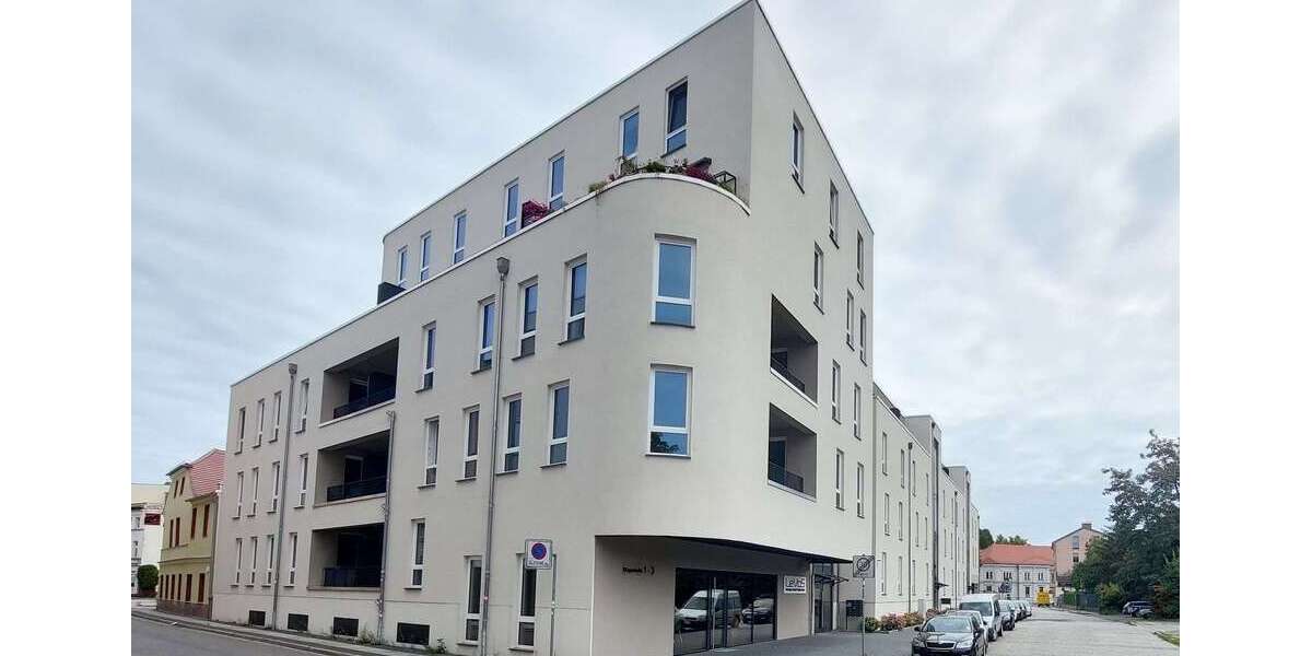 Etagenwohnung Cottbus - 4 Zimmer, 106 m&sup2;, 1.325&euro; | Angebot:27247048