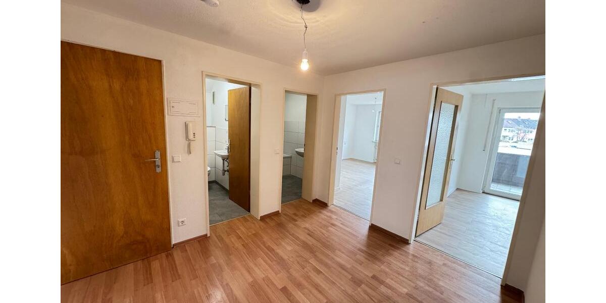 Erdgeschoßwohnung Villingen-Schwenningen Schwenningen - 3.5 Zimmer, 80 m&sup2;, 800&euro; | Angebot:24674114