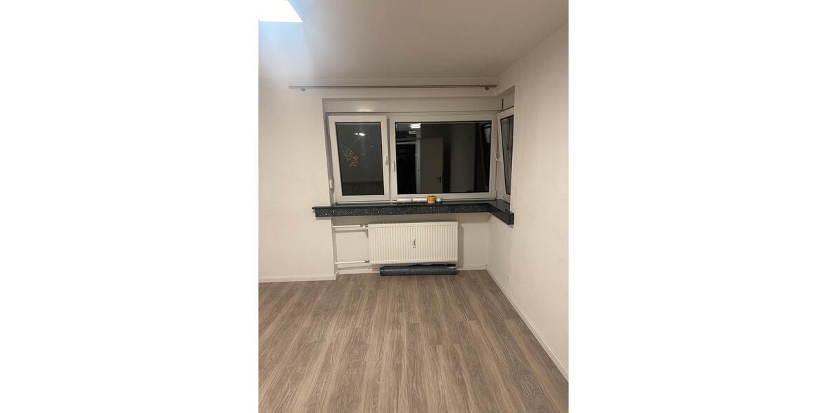 Etagenwohnung Karlsruhe Beiertheim-Bulach - 4 Zimmer, 92 m&sup2;, 1.600&euro; | Angebot:25964376