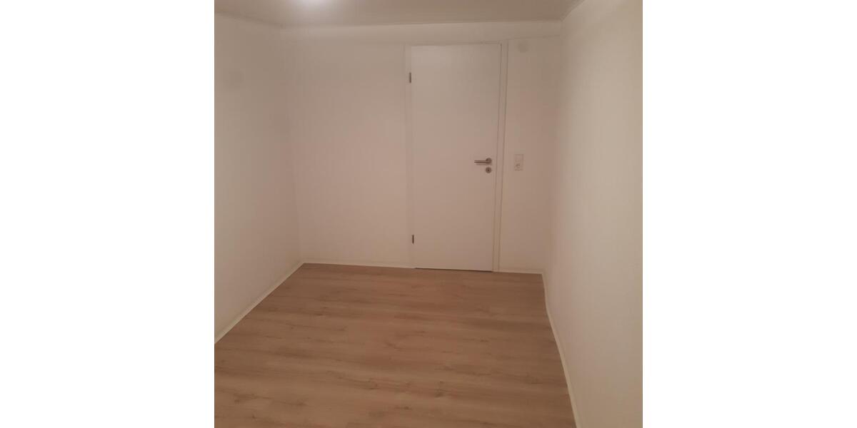 Einfamilienhaus Lauterhofen - 4 Zimmer, 70 m&sup2;, 900&euro; | Angebot:26102323