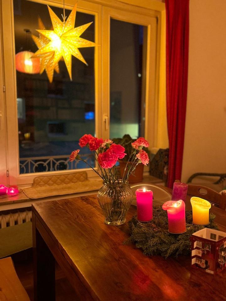 Möbliertes Zimmer mit eigenem Bad in 2er-WG (Zwischenmiete) zimmer