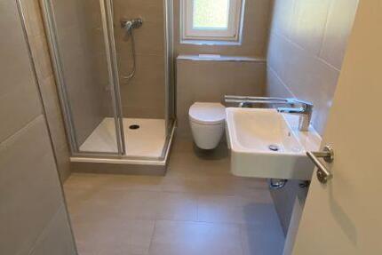 *** Riskieren Sie einen Blick! Charmante Altbauwohnung mit Duschbad! *** 2 zimmer