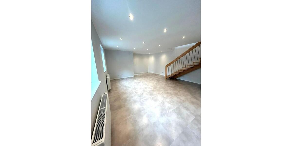 Einfamilienhaus Trier Kürenz - 2 Zimmer, 74 m&sup2;, 990&euro; | Angebot:26040441