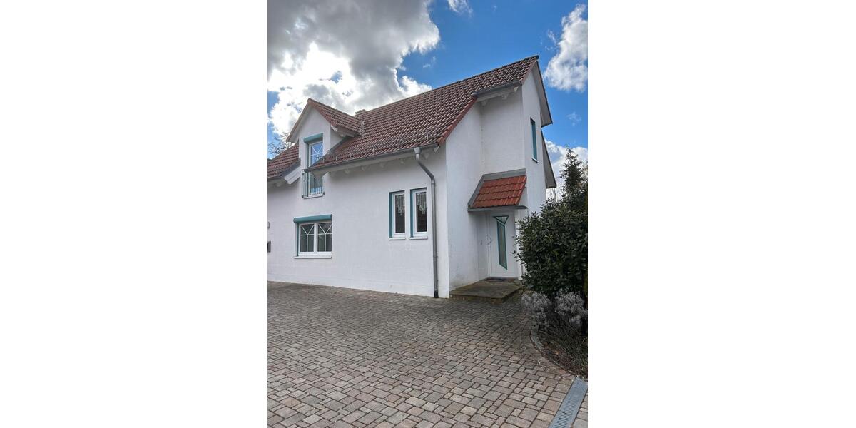 Doppelhaushälfte Aurach - 3.5 Zimmer, 82 m&sup2;, 1.300&euro; | Angebot:25300765