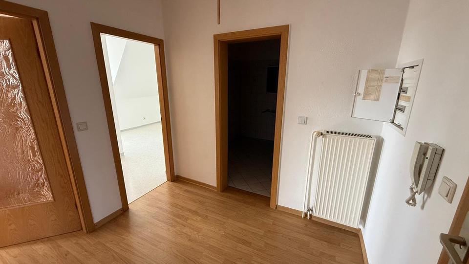 Dachgeschoßwohnung Aken (Elbe) - 1 Zimmer, 65 m&sup2;, 390&euro; | Angebot:25830793