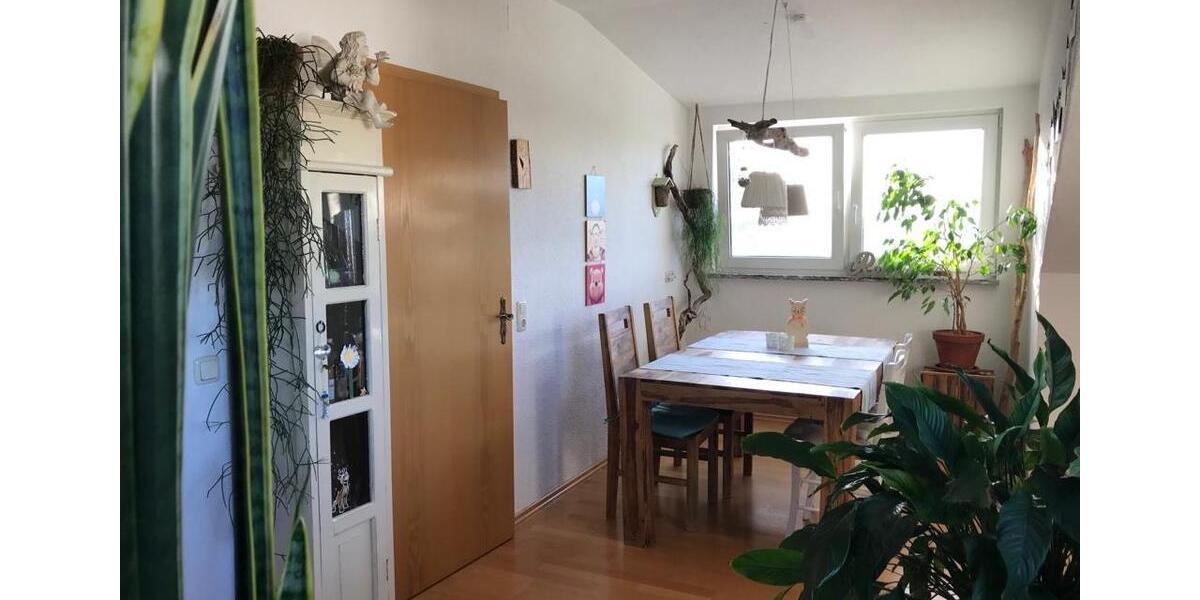 Dachgeschoßwohnung Betzigau - 5 Zimmer, 150 m&sup2;, 1.400&euro; | Angebot:26430039