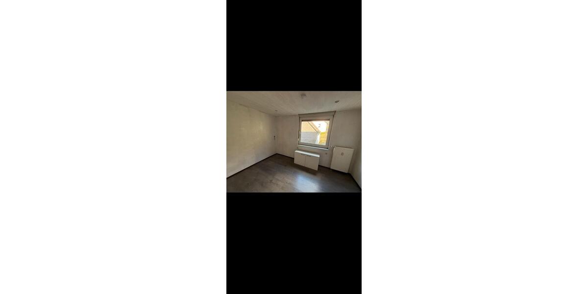 Etagenwohnung Kirchhundem - 6 Zimmer, 98 m&sup2;, 900&euro; | Angebot:26258525