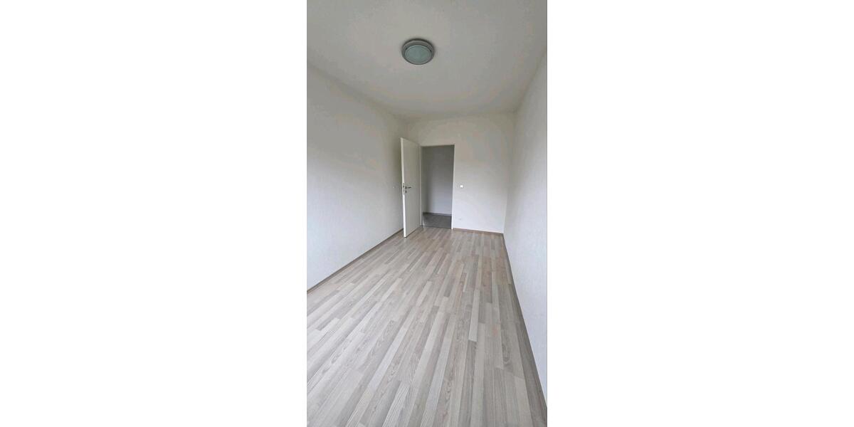 Erdgeschoßwohnung Kirchberg (Hunsrück) - 3 Zimmer, 85 m&sup2;, 820&euro; | Angebot:25543085