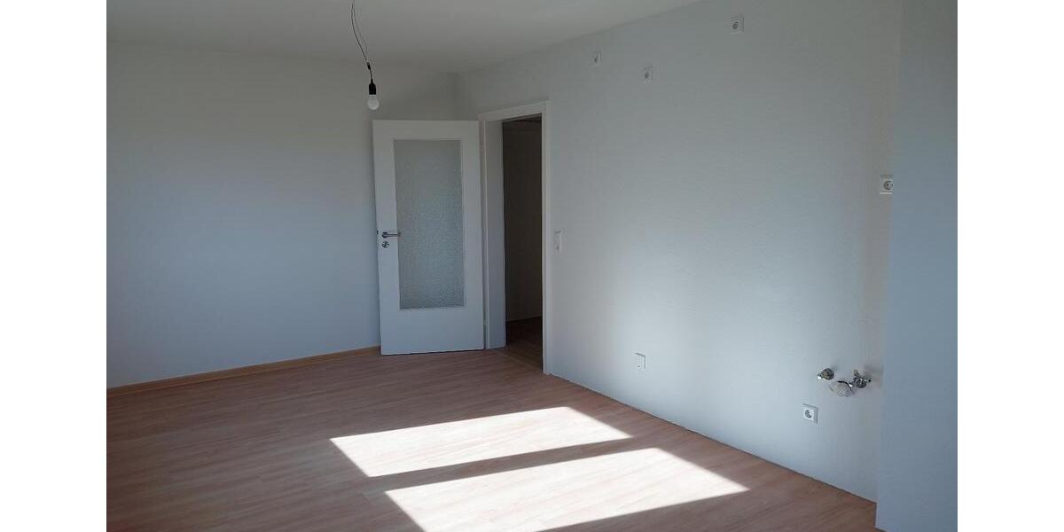 Etagenwohnung Achern - 3 Zimmer, 93 m&sup2;, 900&euro; | Angebot:25270883