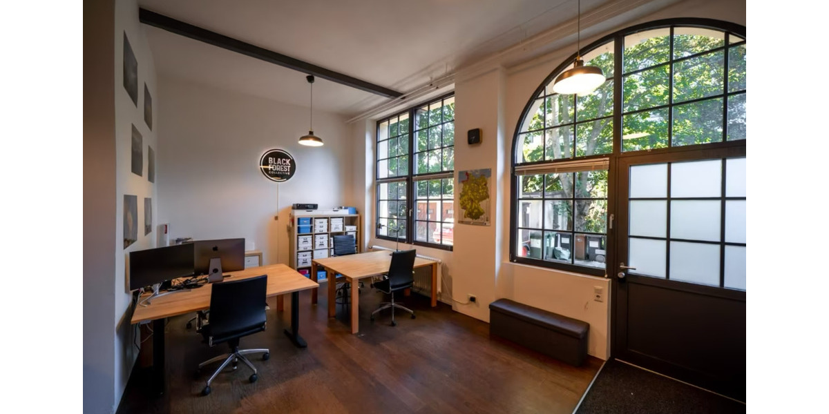ruhiger Coworking Arbeitsplatz in gemütlichem Büro Johanneskirche zimmer