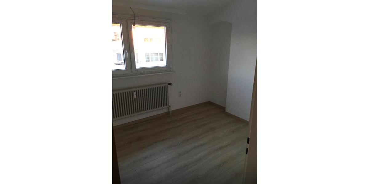 Dachgeschoßwohnung Hüfingen - 4 Zimmer, 95 m&sup2;, 1.100&euro; | Angebot:26033406