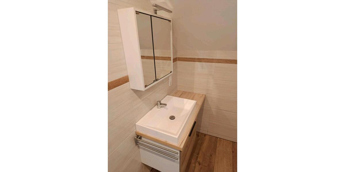 Dachgeschoßwohnung Butzbach - 2 Zimmer, 55 m&sup2;, 850&euro; | Angebot:24851860