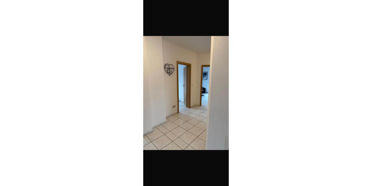 Etagenwohnung Paderborn Neuenbeken - 4 Zimmer, 81 m&sup2;, 1.400&euro; | Angebot:25840838