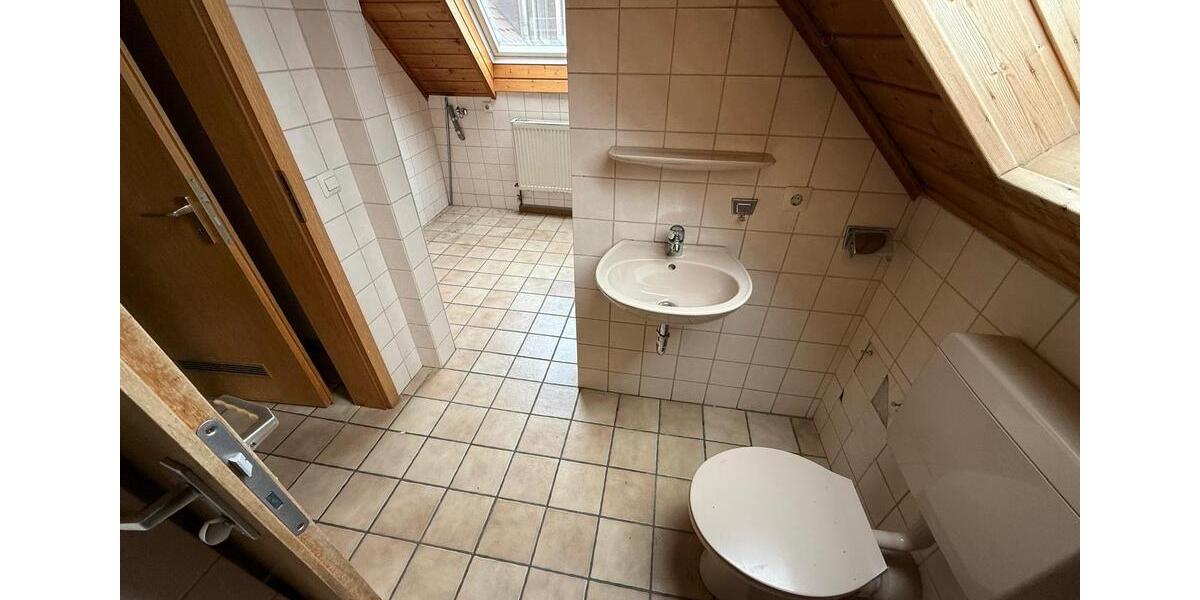 Dachgeschoßwohnung Pforzheim Brötzingen - 2 Zimmer, 49 m&sup2;, 620&euro; | Angebot:25451988