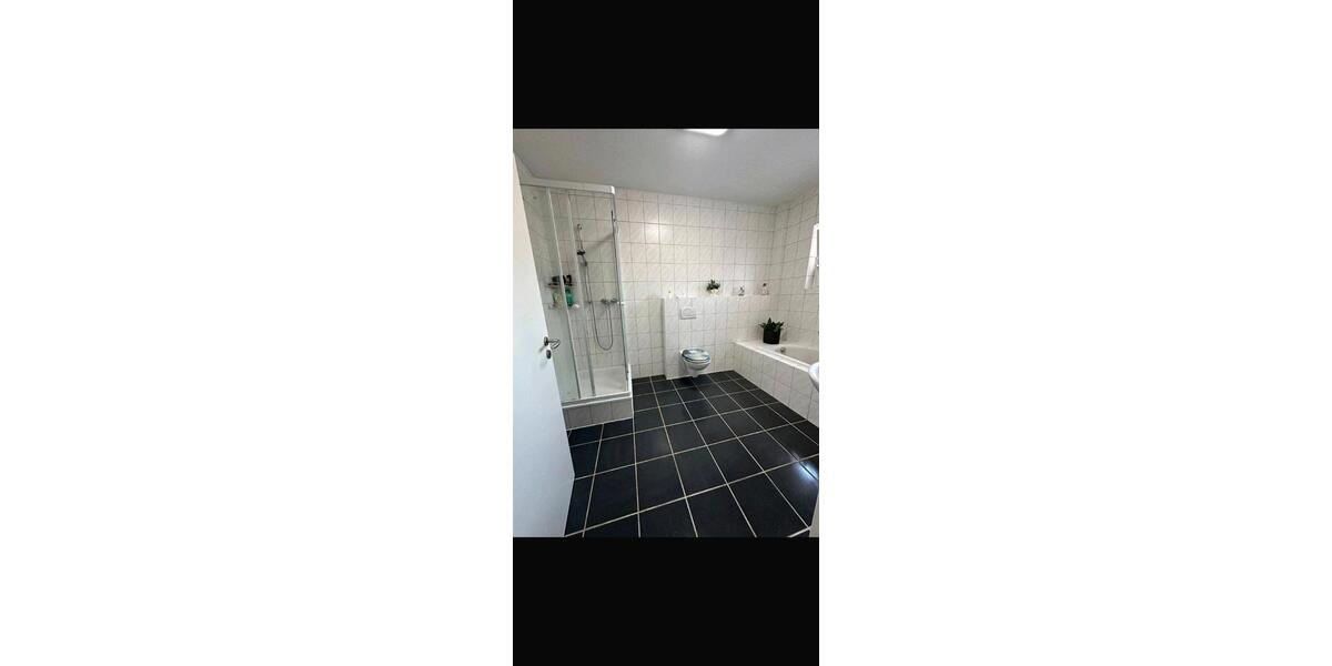 Erdgeschoßwohnung Hamm Berge - 2.5 Zimmer, 82 m&sup2;, 700&euro; | Angebot:25882618