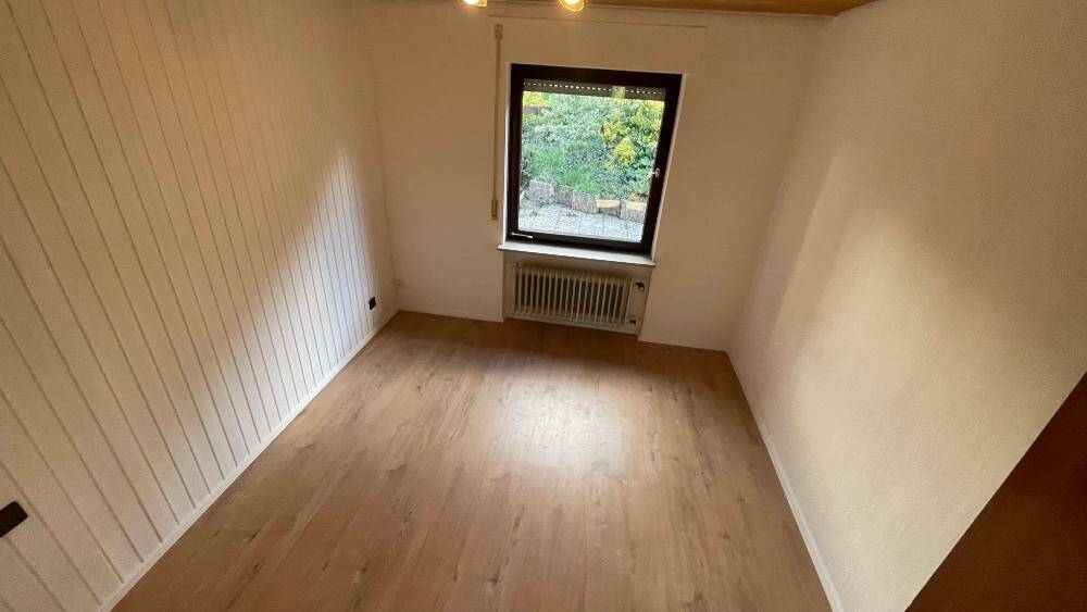 Mehrfamilienhaus, Wohnhaus Weil der Stadt - 6 Zimmer, 132 m&sup2;, 2.300&euro; | Angebot:23958811