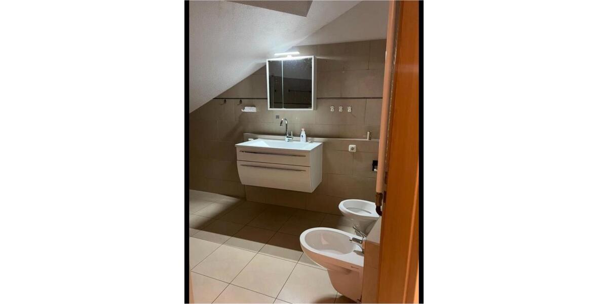 Dachgeschoßwohnung Lollar - 2 Zimmer, 86 m&sup2;, 1.100&euro; | Angebot:26640399