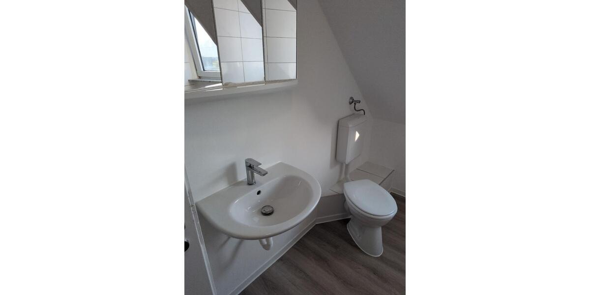 Dachgeschoßwohnung Freudenberg - 3 Zimmer, 64 m&sup2;, 640&euro; | Angebot:26147175