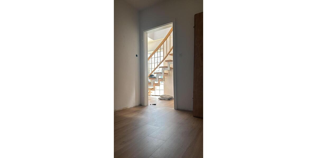 Etagenwohnung Schwalmstadt - 4 Zimmer, 105 m&sup2;, 1.000&euro; | Angebot:26373452